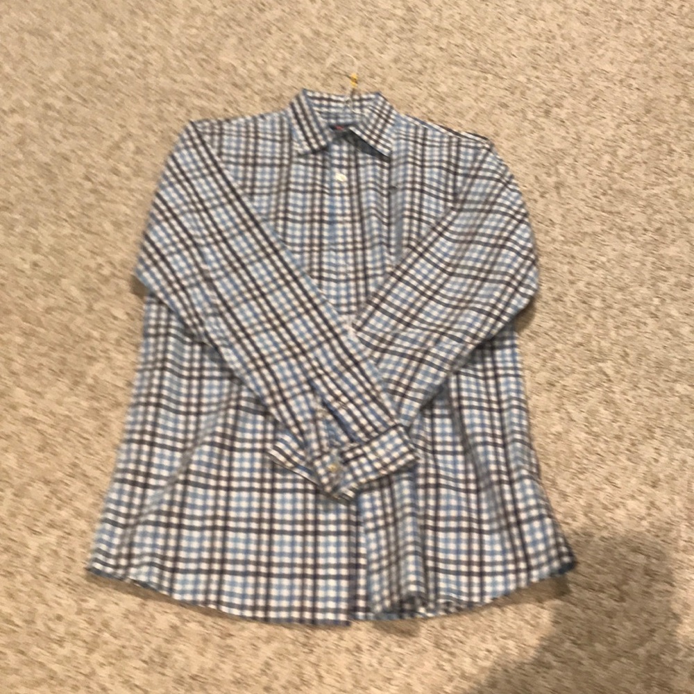 Vineyard vines whale shirt